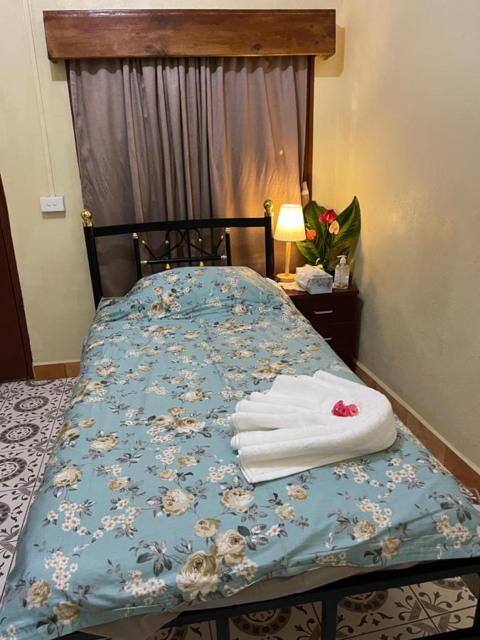 Janessa'S Dwellery Bed & Breakfast Port Vila Eksteriør bilde